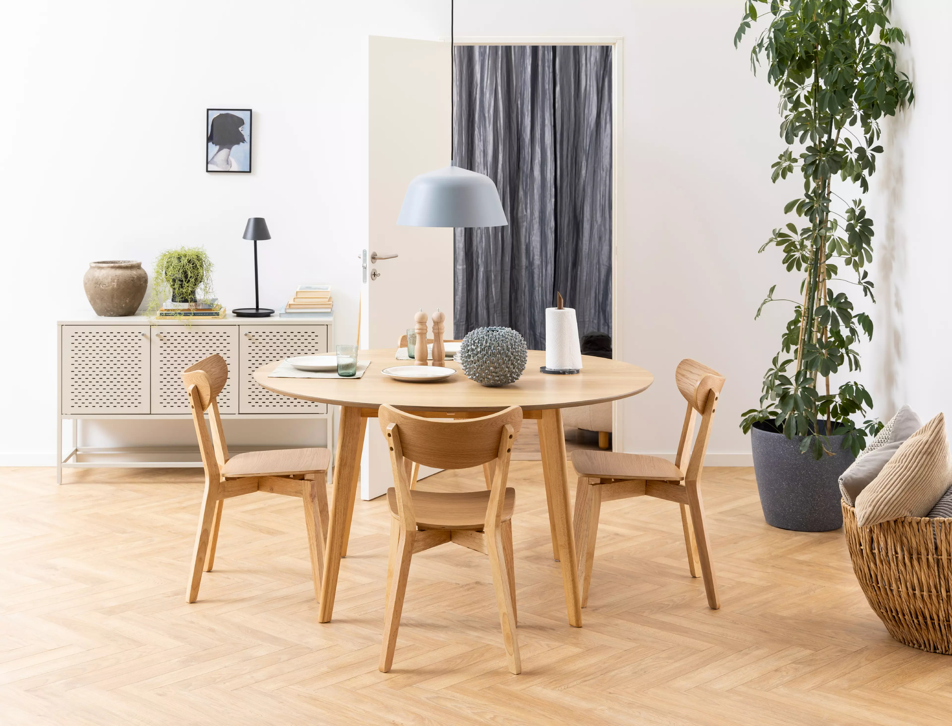 Esstische rund kaufen rundet jedes Dinner ab SEGMÜLLER