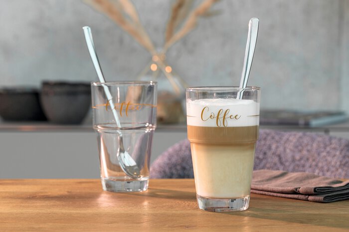 Set 4 Bicchieri Latte Macchiato A Doppia Parete 350 Ml In Vetro Borosilicato - Con 4 Cucchiai E 4 Sottobicchieri Quadrifoglio - Regalo Completo