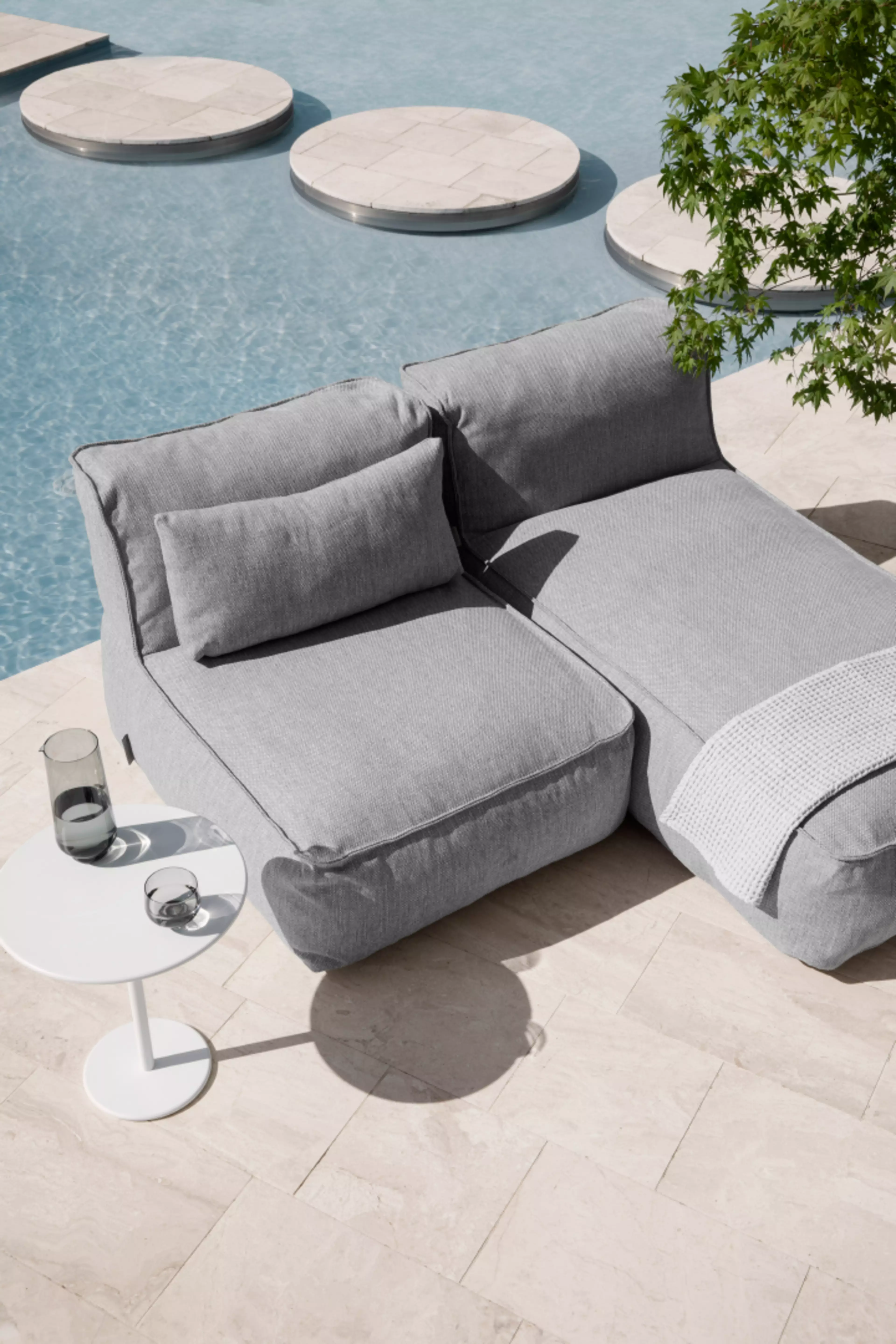 Bequeme Loungesofas zum Relaxen im Garten SEGMÜLLER